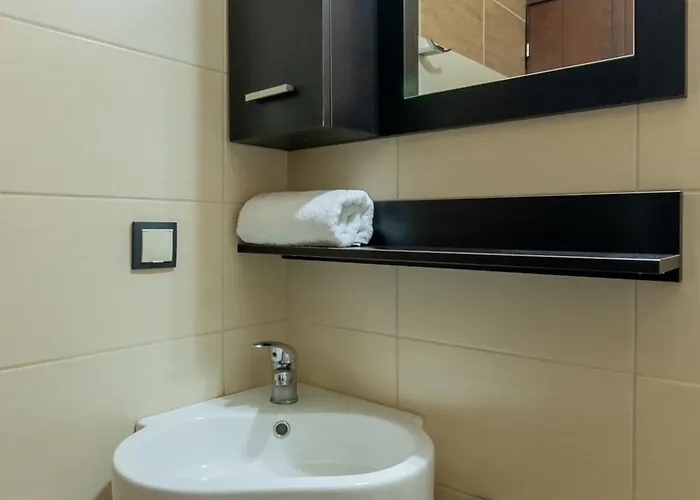 Alpha Delight 3 Bedroom 아파트