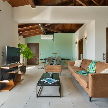 Διαμέρισμα Alpha Delight 3 Bedroom *