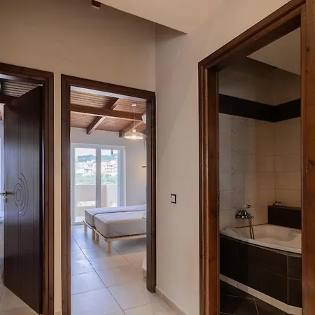 Alpha Delight 3 Bedroom דירה *